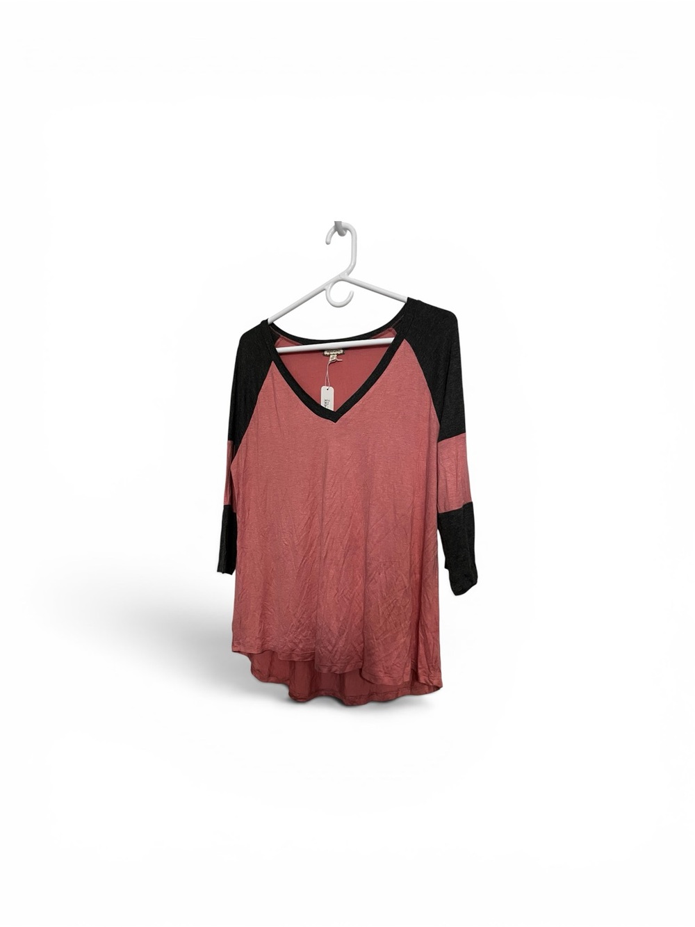 Eyeshadow Dusty Rose and Black V-Neck Raglan Top